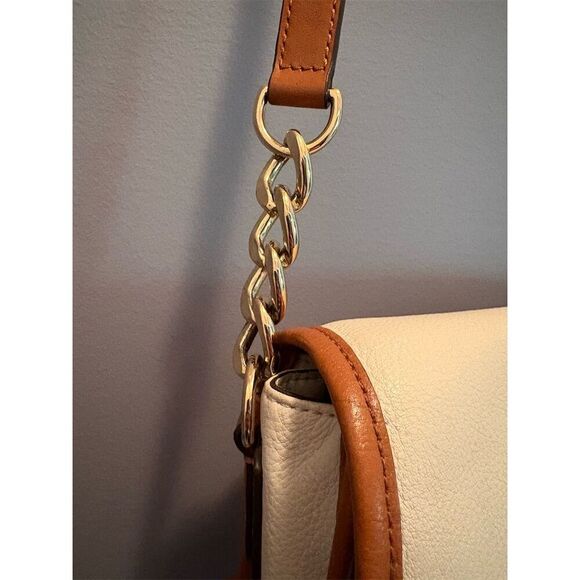 Michael Kors Margo Cream Pebbled Leather Crossbody Bag Adjustable Strap - Picture 3 of 16
